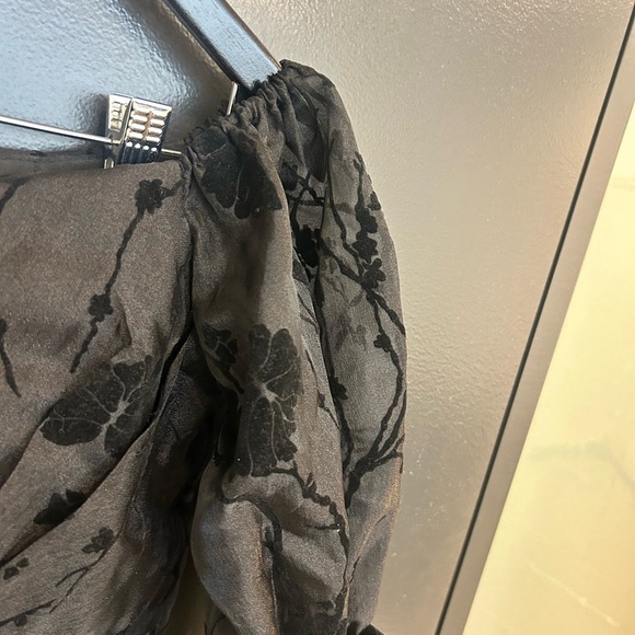 Vintage L ultra sheer/feather vintage dress in excellent vintage condition. - Picture 6 of 16